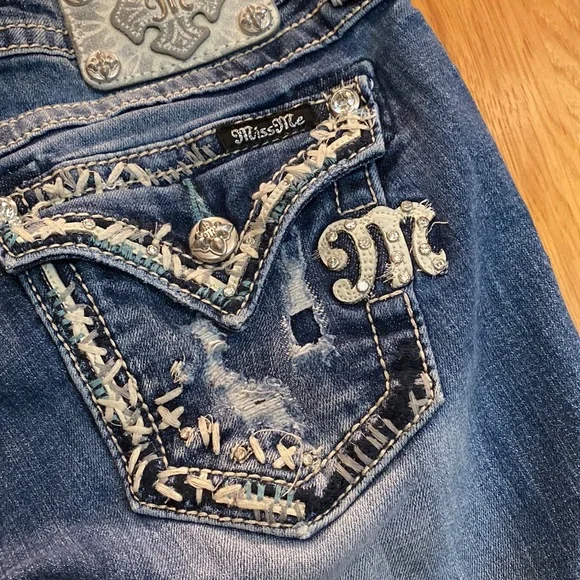 Miss me size 26 signature rise boot 👖 - Picture 7 of 10